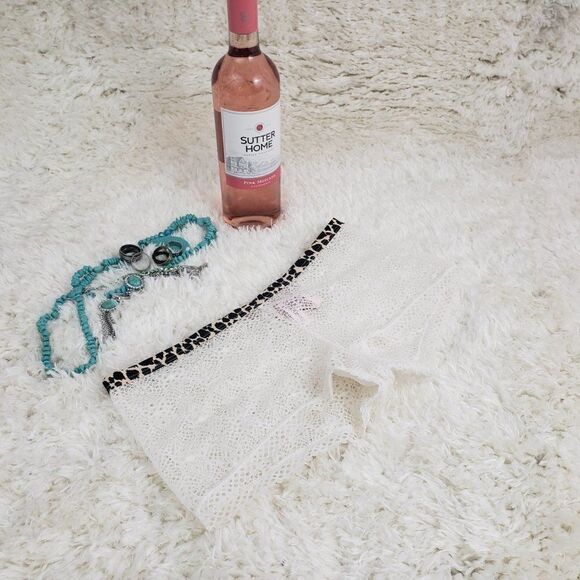 VS Sexy White Animal Print Logo waist SHORTIE - Picture 1 of 4